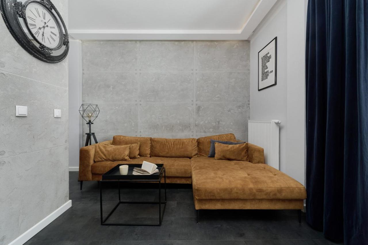 Stylish Kosciuszki Apartaments Near The Market Square With Free Garage Wroclaw By Noclegi Renters Esterno foto