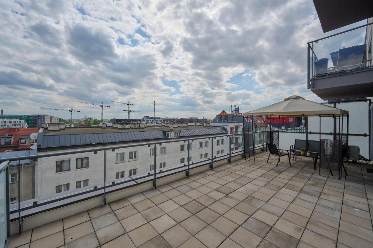 Stylish Kosciuszki Apartaments Near The Market Square With Free Garage Wroclaw By Noclegi Renters Esterno foto