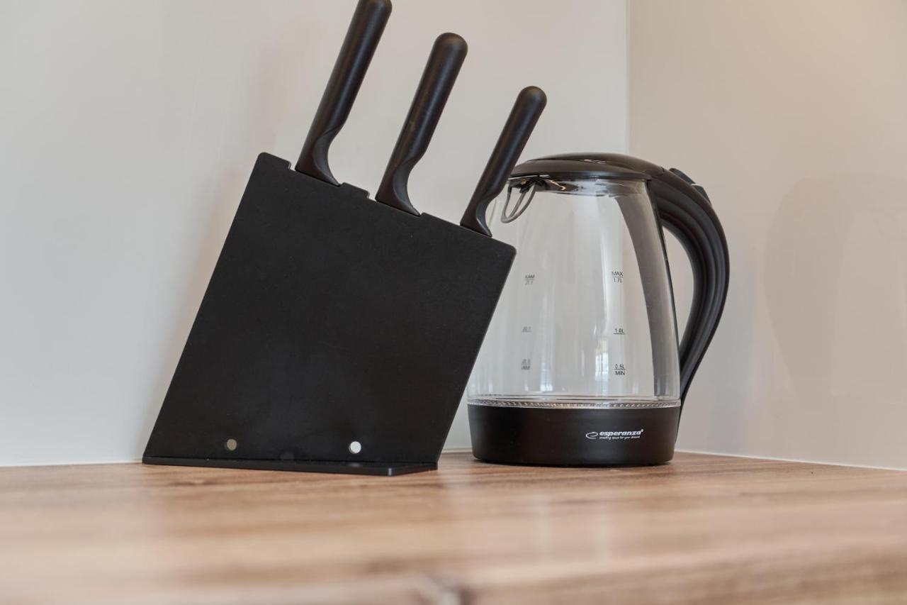 Stylish Kosciuszki Apartaments Near The Market Square With Free Garage Wroclaw By Noclegi Renters Esterno foto