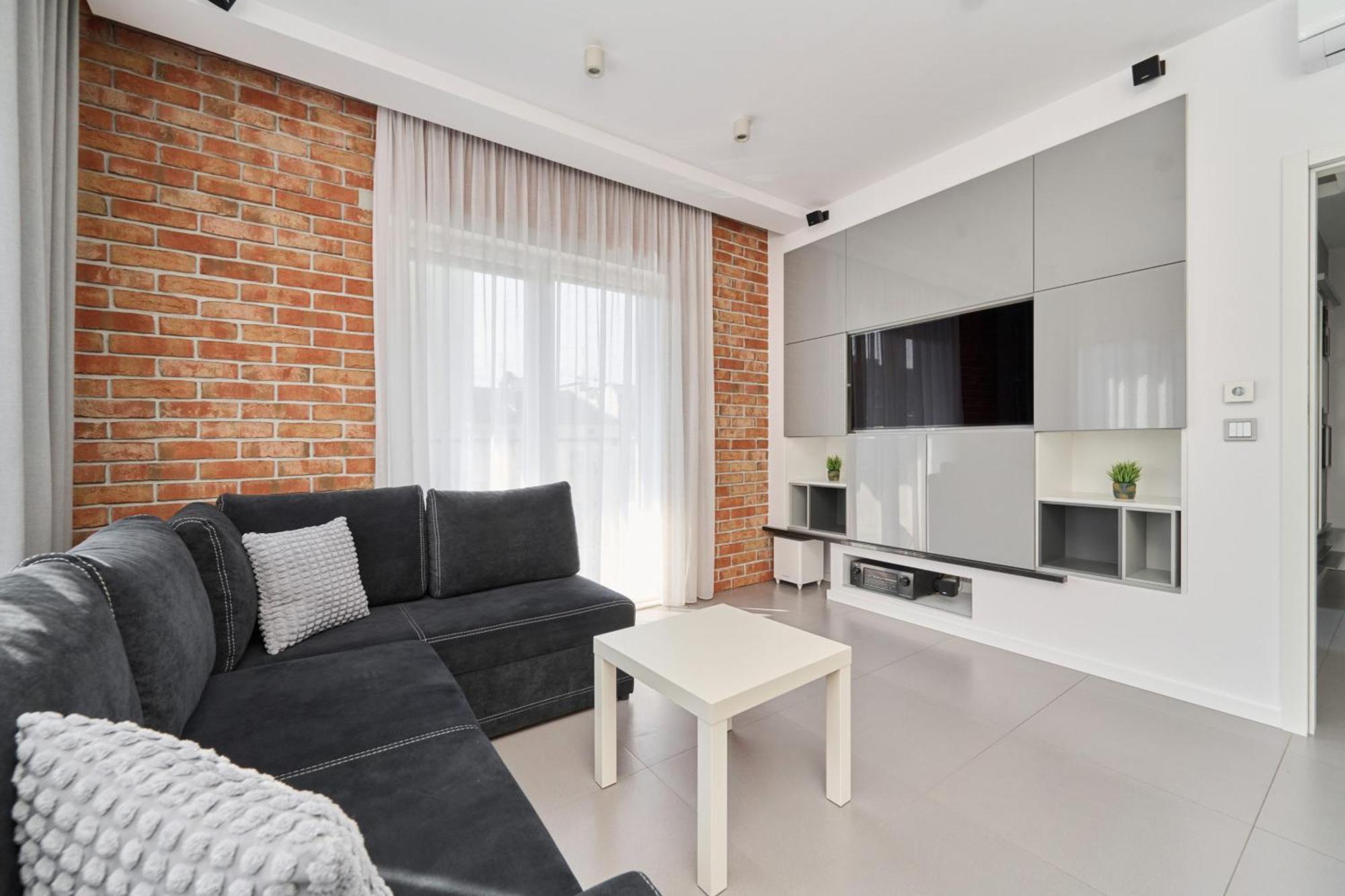 Stylish Kosciuszki Apartaments Near The Market Square With Free Garage Wroclaw By Noclegi Renters Esterno foto