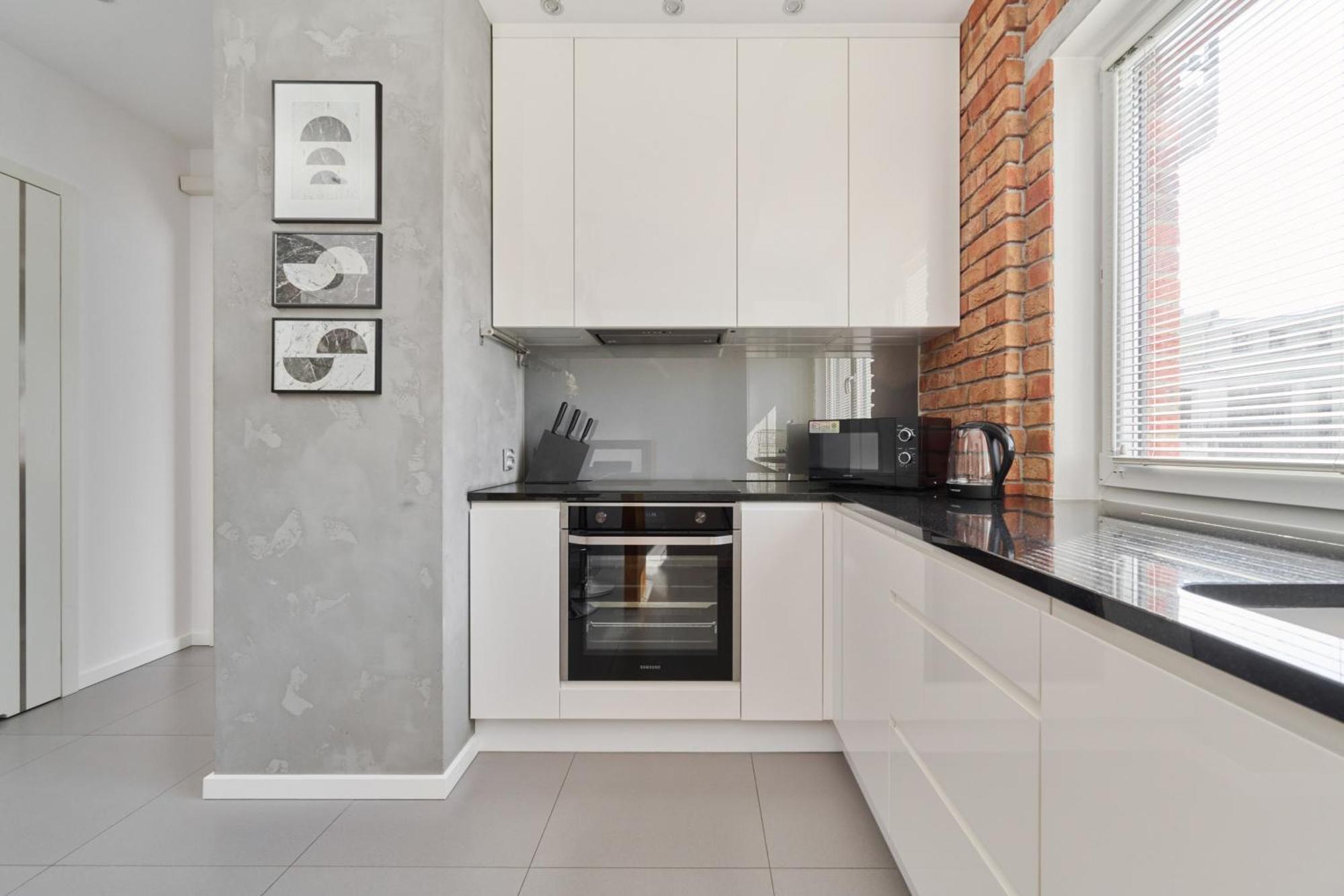 Stylish Kosciuszki Apartaments Near The Market Square With Free Garage Wroclaw By Noclegi Renters Esterno foto