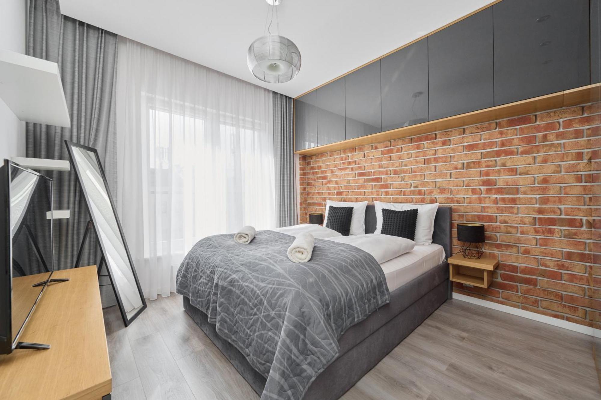 Stylish Kosciuszki Apartaments Near The Market Square With Free Garage Wroclaw By Noclegi Renters Esterno foto
