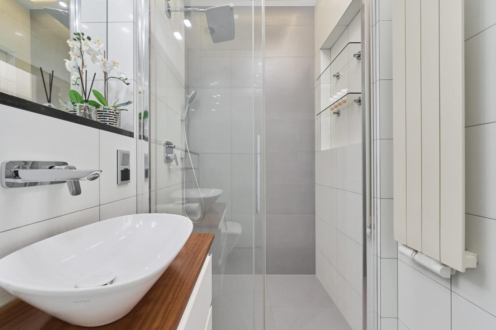Stylish Kosciuszki Apartaments Near The Market Square With Free Garage Wroclaw By Noclegi Renters Esterno foto