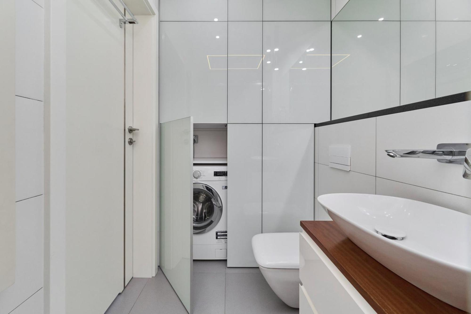 Stylish Kosciuszki Apartaments Near The Market Square With Free Garage Wroclaw By Noclegi Renters Esterno foto